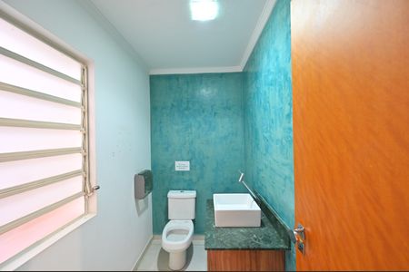 Casa à venda com 353m², 8 quartos e 7 vagasBanheiro da Suíte 1