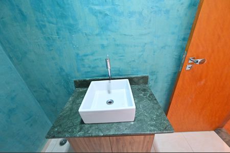 Casa à venda com 353m², 8 quartos e 7 vagasBanheiro da Suíte 1