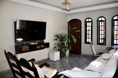 Casa para alugar com 160m², 3 quartos e 4 vagas