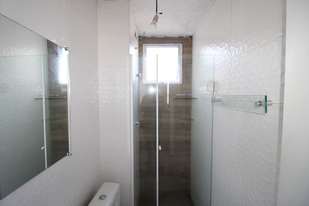 Banheiro de apartamento para alugar com 2 quartos, 39m² em Núcleo Lageado, São Paulo