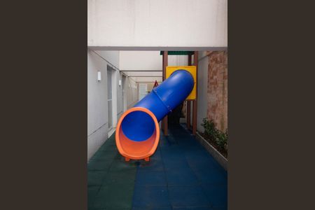 Apartamento para alugar com 39m², 1 quarto e 1 vaga Apartamento para alugar com 39m², 1 quarto e 1 vagaÁrea comum - Playground