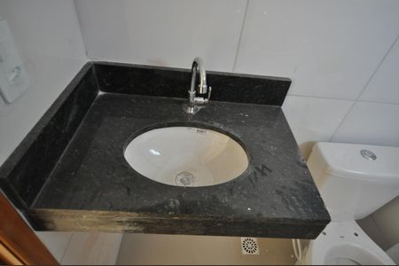 Apartamento à venda com 33m², 1 quarto e sem vagaBanheiro