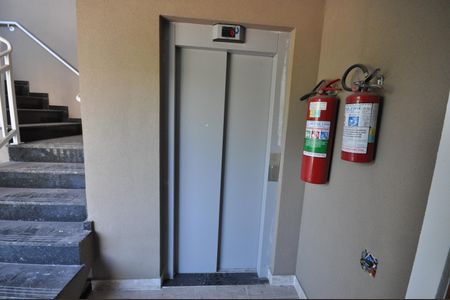 Apartamento à venda com 33m², 1 quarto e sem vagaElevador