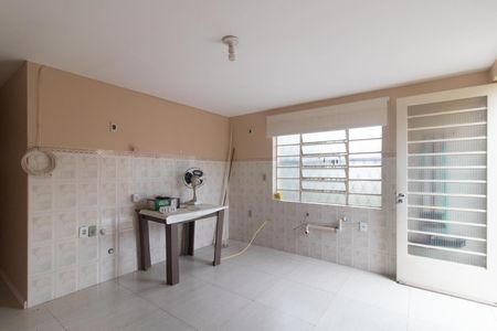 Casa para alugar com 50m², 2 quartos e 1 vagaSala/Cozinha