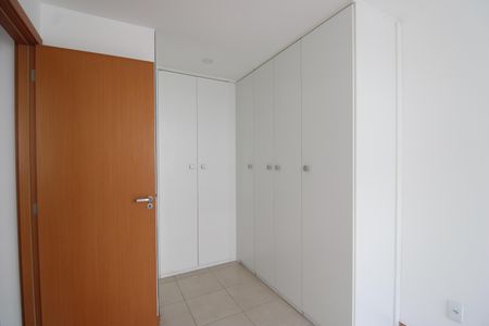 Apartamento para alugar com 120m², 3 quartos e 2 vagasQuarto 2