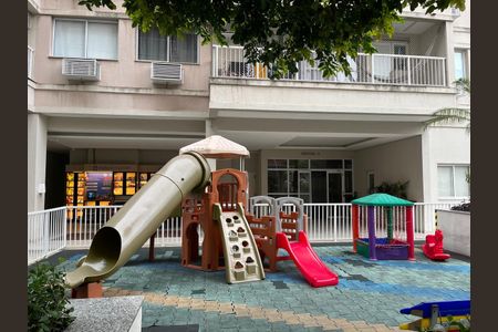 Apartamento para alugar com 120m², 3 quartos e 2 vagasÁrea comum - Playground