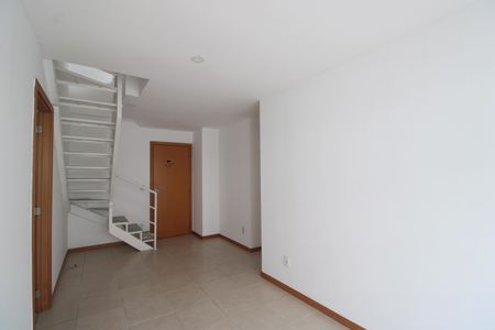 Sala de apartamento para alugar com 3 quartos, 120m² em Taquara, Rio de Janeiro