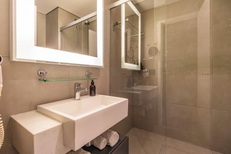 Apartamento à venda com 29m², 1 quarto e 1 vaga Apartamento à venda com 29m², 1 quarto e 1 vagaBanheiro