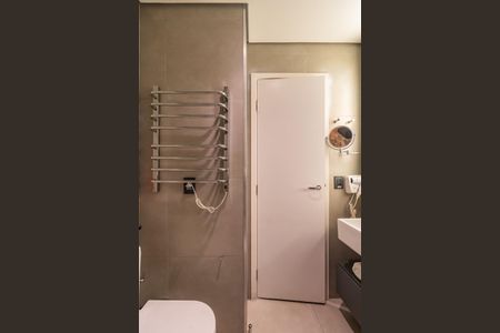 Apartamento à venda com 29m², 1 quarto e 1 vaga Apartamento à venda com 29m², 1 quarto e 1 vagaBanheiro