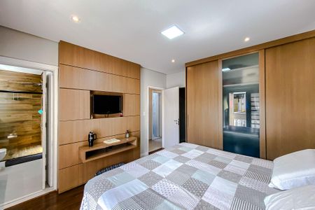 Casa à venda com 217m², 3 quartos e sem vagaQuarto 1 - Suíte