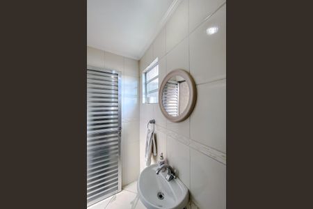 Casa à venda com 217m², 3 quartos e sem vagaBanheiro de serviço