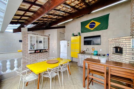 Casa à venda com 217m², 3 quartos e sem vagaÁrea externa
