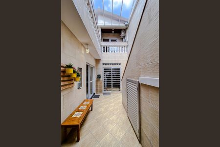 Casa à venda com 217m², 3 quartos e sem vagaÁrea externa