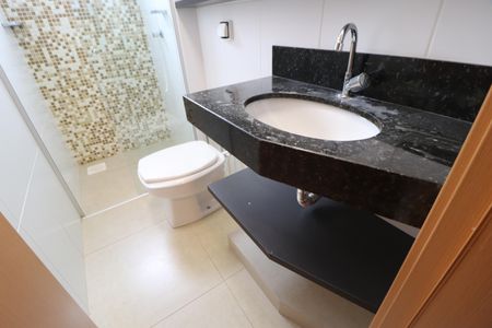 Apartamento para alugar com 80m², 3 quartos e 2 vagasBanheiro Social