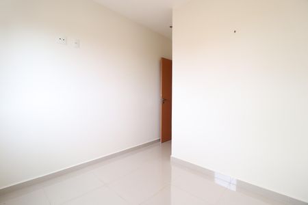 Apartamento para alugar com 80m², 3 quartos e 2 vagasQuarto 2