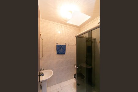 Casa à venda com 120m², 3 quartos e 2 vagasBanheiro 2