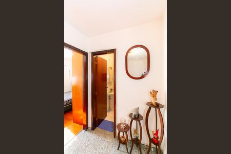 Casa à venda com 120m², 3 quartos e 2 vagasCorredor