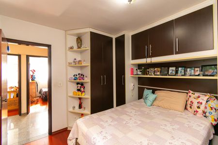 Casa à venda com 120m², 3 quartos e 2 vagasSuíte