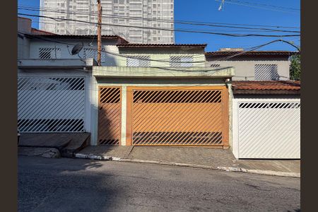 Casa à venda com 120m², 3 quartos e 2 vagasFachada