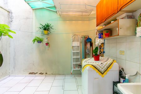 Casa à venda com 120m², 3 quartos e 2 vagasÁrea de Serviço