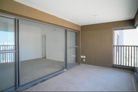 Apartamento à venda com 132m², 3 quartos e 2 vagas Apartamento à venda com 132m², 3 quartos e 2 vagasVaranda