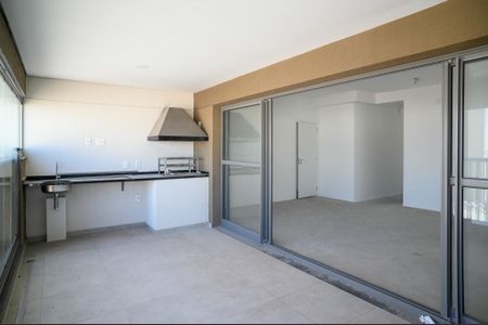 Apartamento à venda com 132m², 3 quartos e 2 vagas Apartamento à venda com 132m², 3 quartos e 2 vagasVaranda