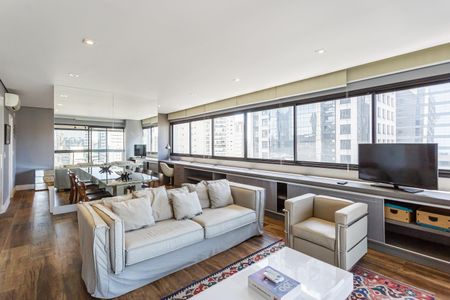 Apartamento para alugar com 86m², 1 quarto e 1 vagaSala
