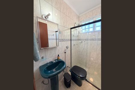 Casa à venda com 284m², 5 quartos e 5 vagasBanheiro Social