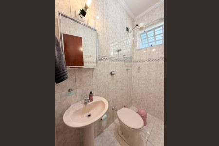 Casa à venda com 284m², 5 quartos e 5 vagasBanheiro Social 2