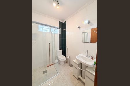 Casa à venda com 284m², 5 quartos e 5 vagasBanheiro Social - Casa 2