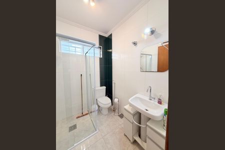 Casa à venda com 284m², 5 quartos e 5 vagasBanheiro Social - Casa 2