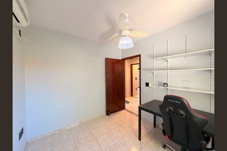 Casa à venda com 284m², 5 quartos e 5 vagasQuarto 3