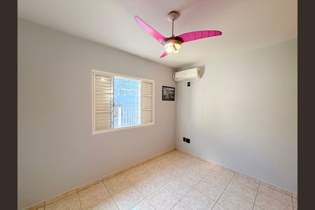 Quarto 2 de casa à venda com 5 quartos, 284m² em Vila Bandeirantes, Jundiaí