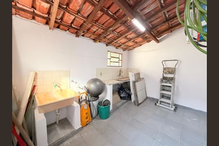 Casa à venda com 284m², 5 quartos e 5 vagasÁrea de Serviço- Casa 2