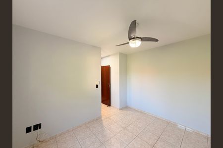 Casa à venda com 284m², 5 quartos e 5 vagasQuarto 4 - Suíte
