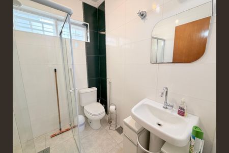 Casa à venda com 284m², 5 quartos e 5 vagasBanheiro Social - Casa 2