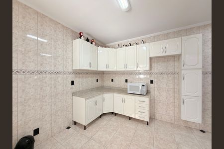 Casa à venda com 284m², 5 quartos e 5 vagasCozinha