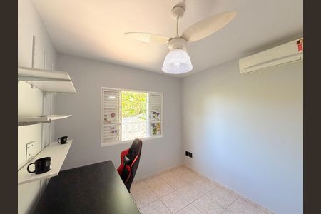 Casa à venda com 284m², 5 quartos e 5 vagasQuarto 3