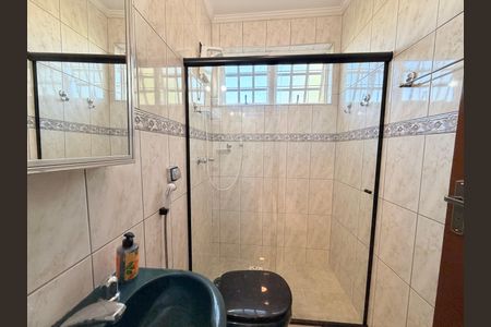 Casa à venda com 284m², 5 quartos e 5 vagasBanheiro Social