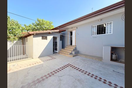 Casa à venda com 284m², 5 quartos e 5 vagasQuintal