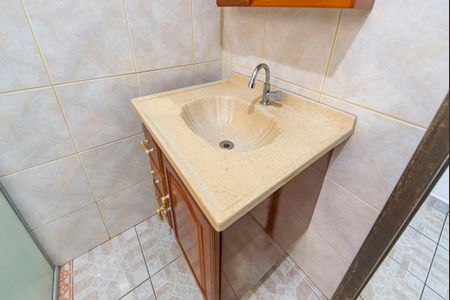 Casa para alugar com 179m², 3 quartos e 2 vagasBanheiro 2