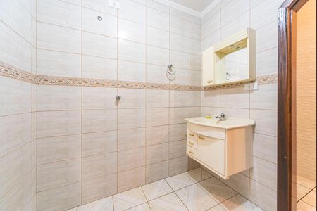 Casa para alugar com 179m², 3 quartos e 2 vagasBanheiro 1