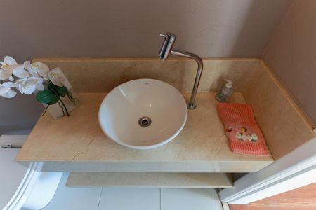 Casa à venda com 412m², 3 quartos e 4 vagasLavabo
