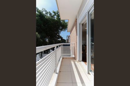 Casa à venda com 412m², 3 quartos e 4 vagasVaranda da suíte 1