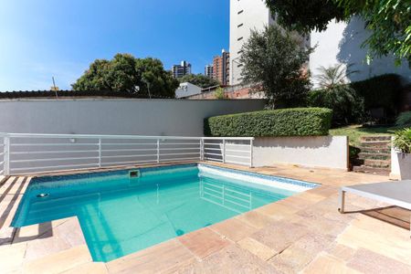 Casa à venda com 412m², 3 quartos e 4 vagasPiscina