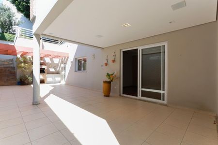 Casa à venda com 412m², 3 quartos e 4 vagasQuintal e churrasqueira