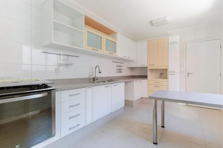 Casa à venda com 412m², 3 quartos e 4 vagasCozinha