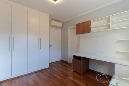 Casa à venda com 412m², 3 quartos e 4 vagasSuíte 3