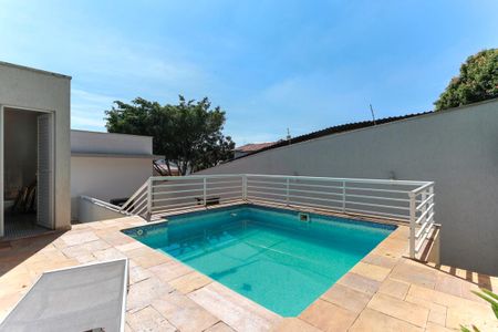 Casa à venda com 412m², 3 quartos e 4 vagasPiscina