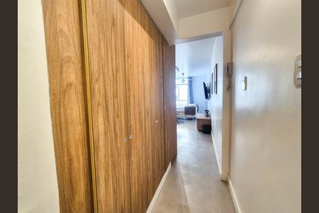 Studio para alugar com 30m², 1 quarto e sem vaga Studio para alugar com 30m², 1 quarto e sem vagaCozinha - Armários